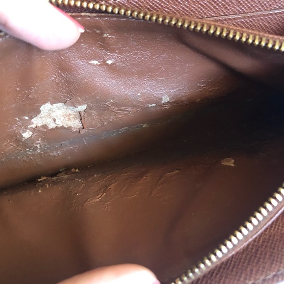 Louis Vuitton Sarah Monogram Leather Wallet Authentic with flaws Made in Italy - Picture 12 of 14